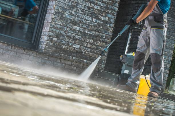 Best Pool Deck Cleaning  in Midway, FL